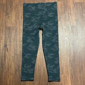 Spanx Camo  Print Leggings XL
